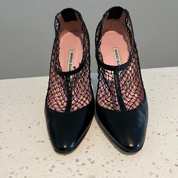 Manolo Blahnik Black Fishnet Pumps - Picture 2 of 5